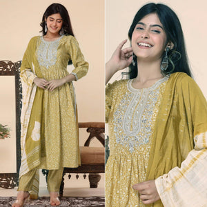 Mehendi Green Printed-Embroidered Muslin Kurti Pant Set With Dupatta