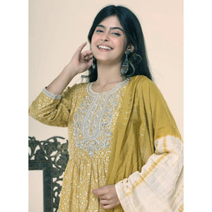 Mehendi Green Printed-Embroidered Muslin Kurti Pant Set With Dupatta