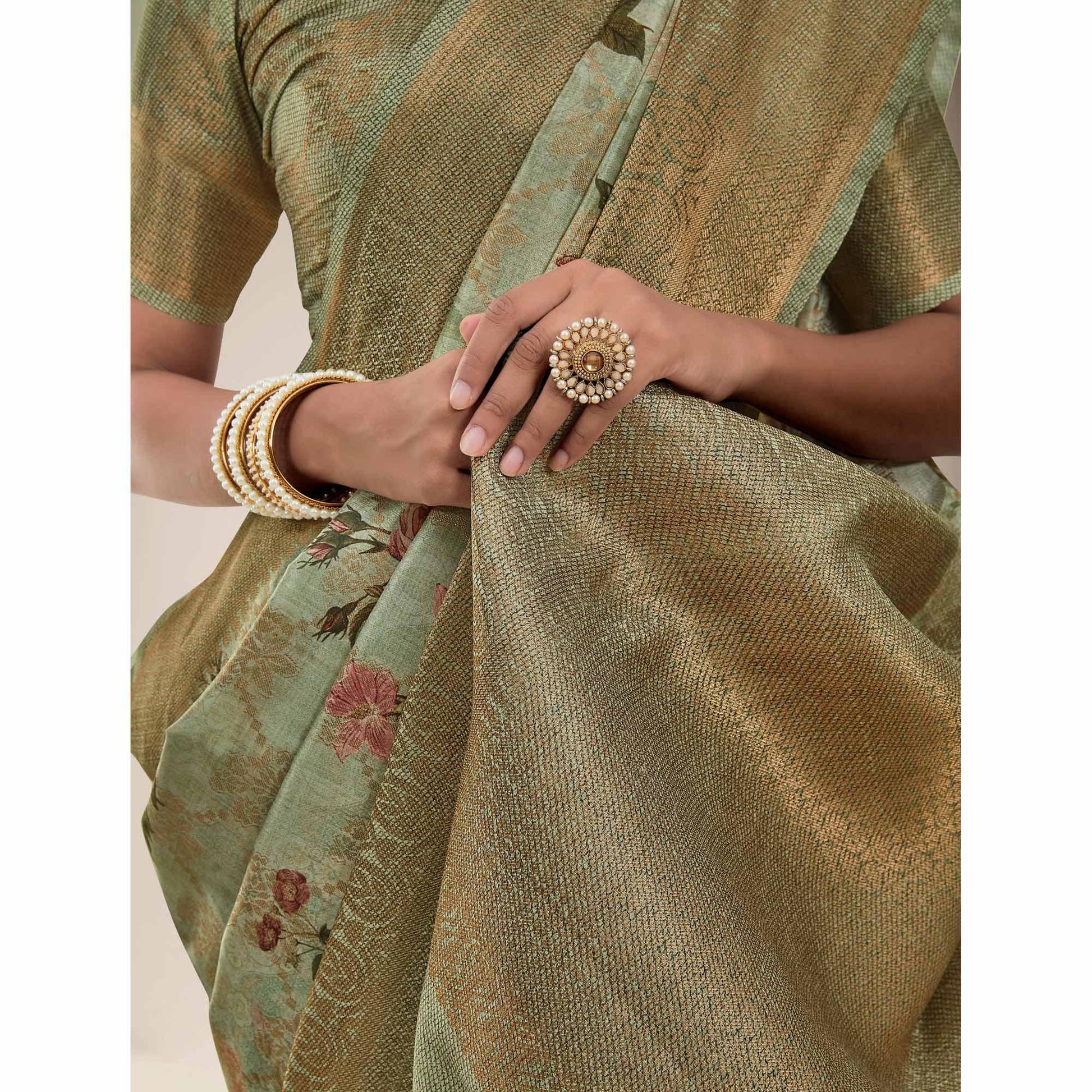Mehndi Green Festive Wear Floral Printed Jacquard Designer Handloom Silk Saree