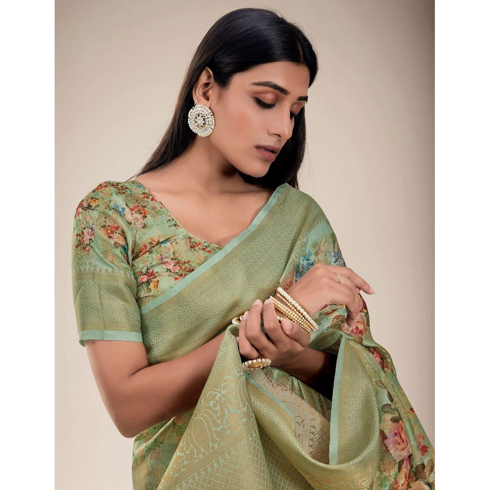 Mehndi Green Festive Wear Floral Printed Jacquard Designer Handloom Silk Saree