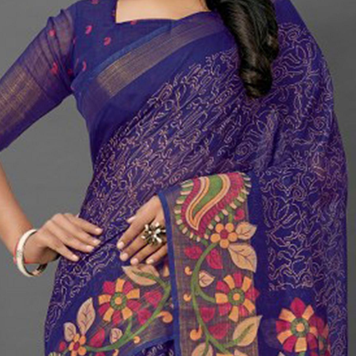 Mesmeric Navy Blue Colored Casual Wear Printed Cotton Saree