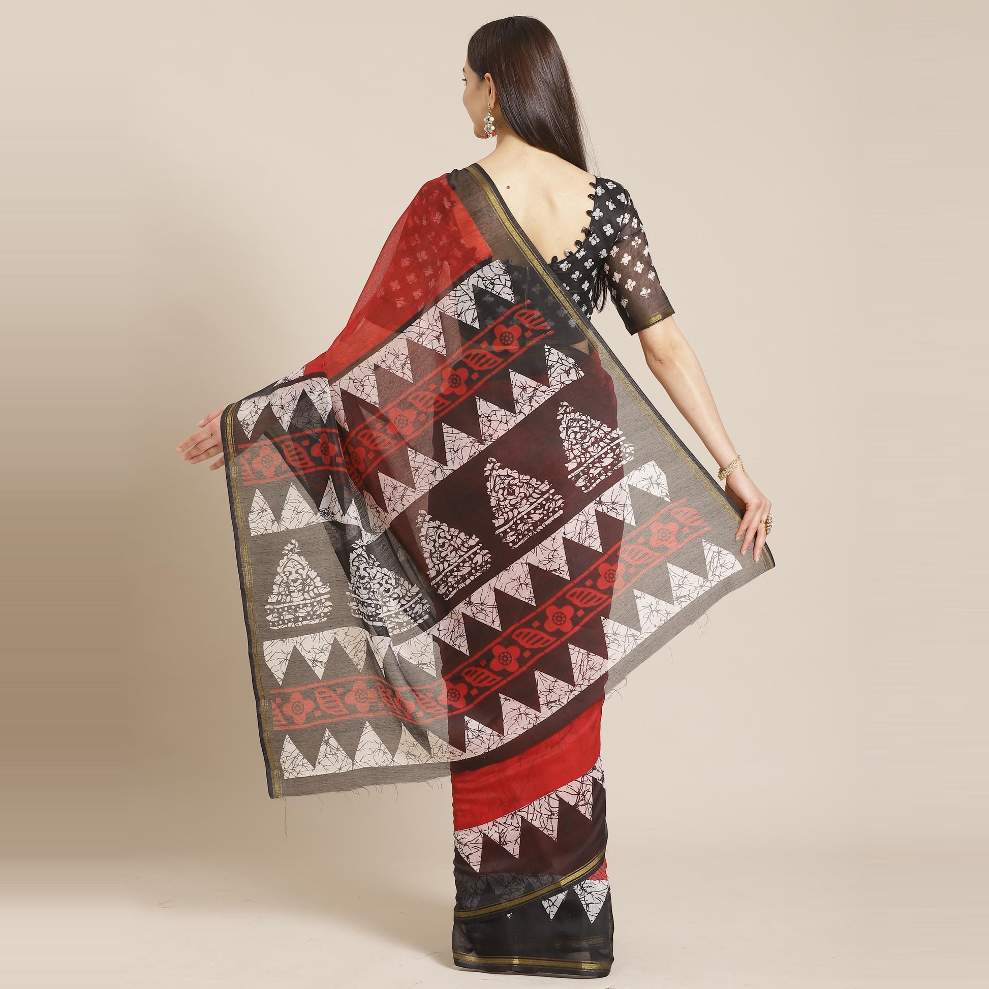 Mesmeric Red - Black Colored Casual Wear Printed Silk Blend Saree