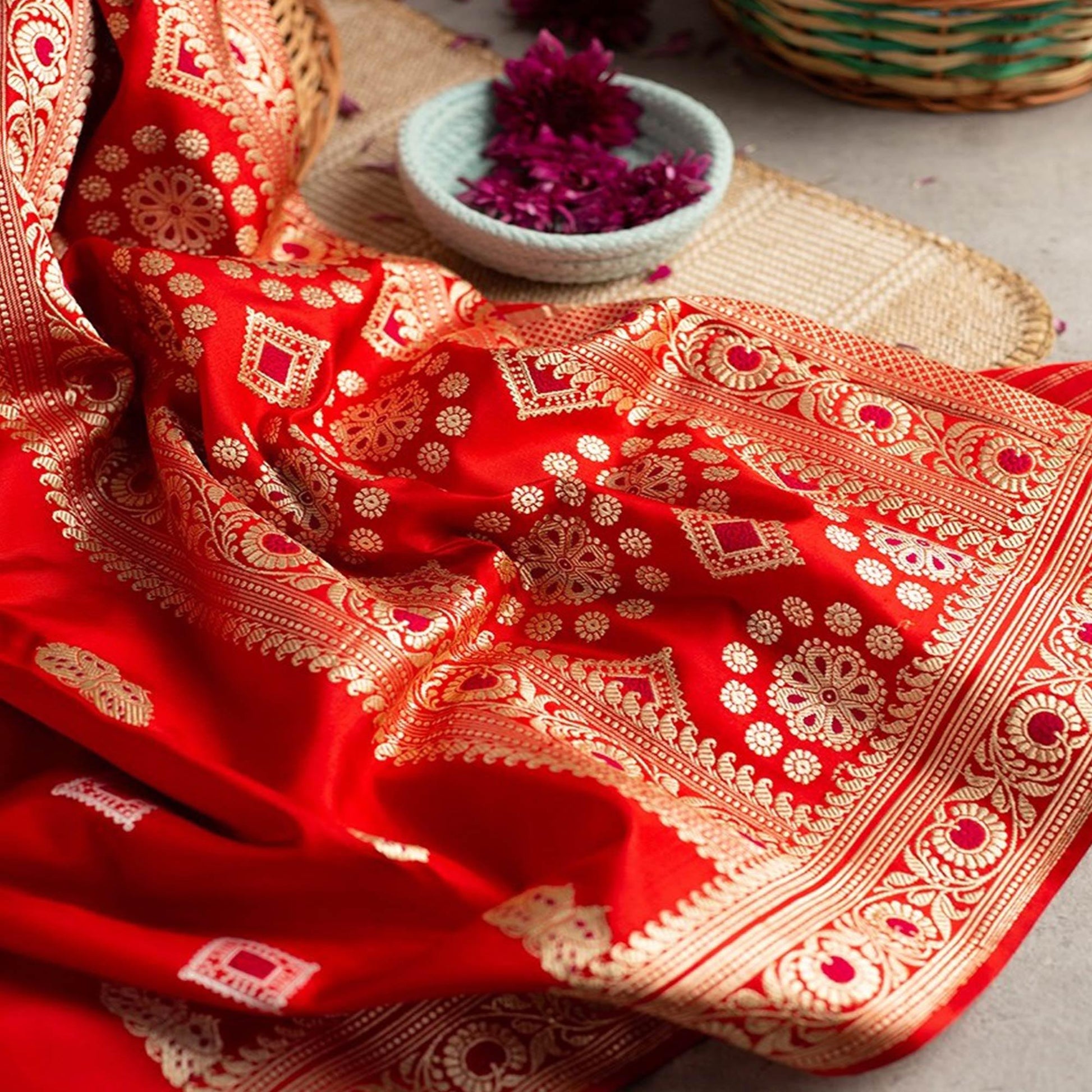 Mesmeric Red Colored Festive Woven Banarasi Silk Saree