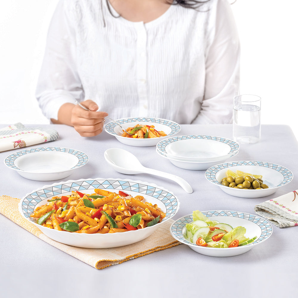 Larah by Borosil Ora Gold Pasta Set