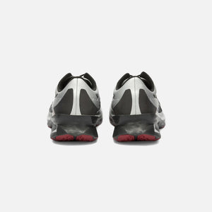 Asics | SLAM JAM NOVABLAST