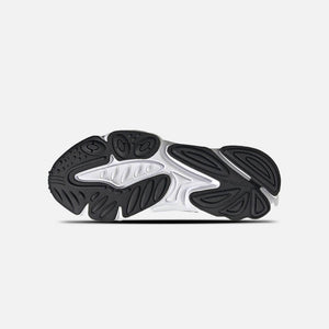 Adidas Originals | OZWEEGO BLACK