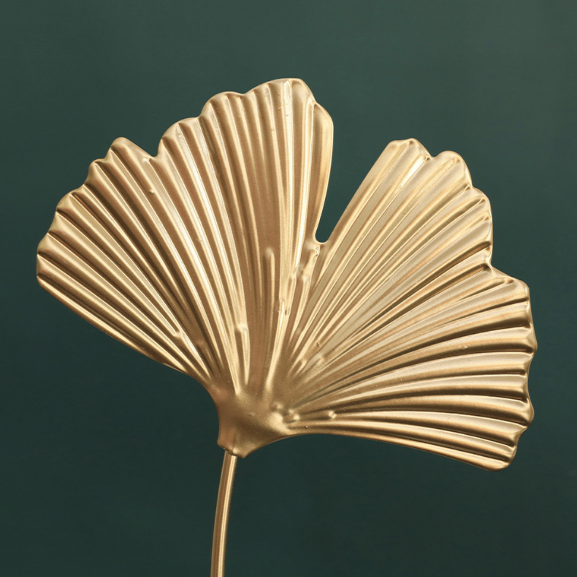 Leaf Table Decor