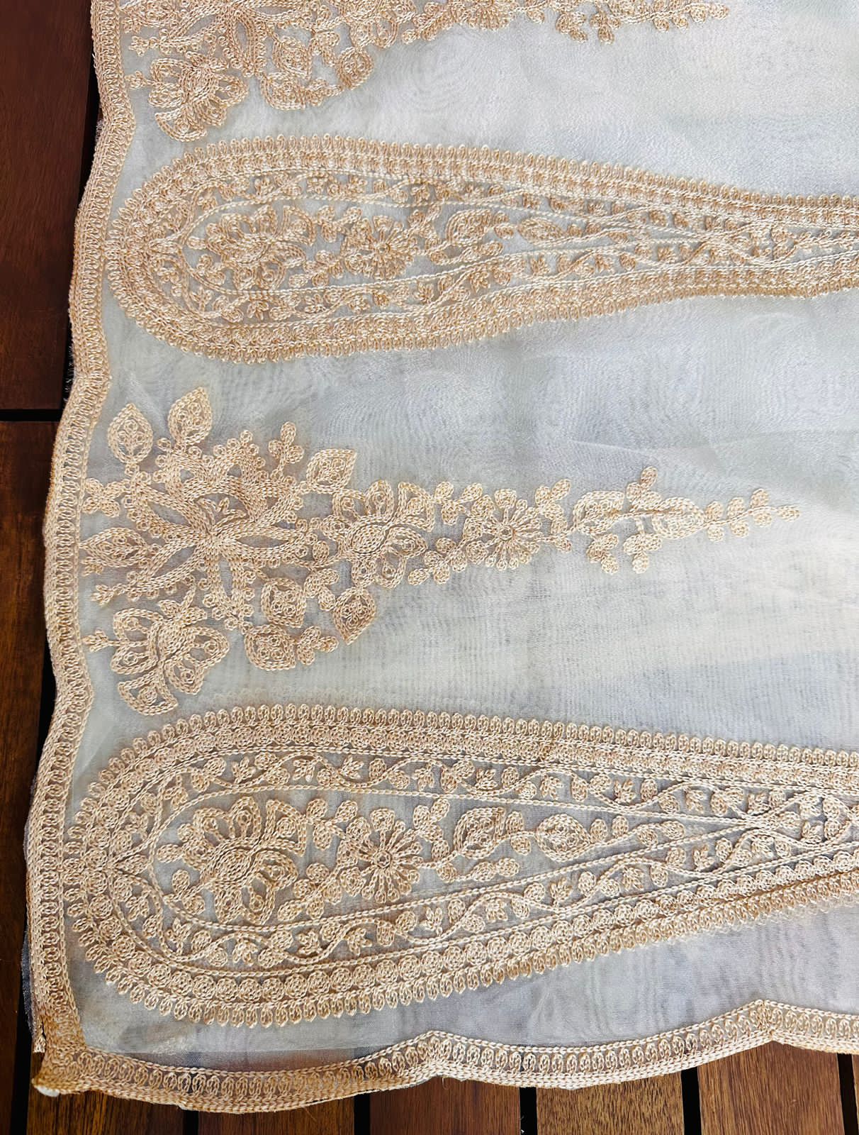 Off White Semi-Pure Organza Saree with Exquisite Lucknowi Work & Matching Blouse