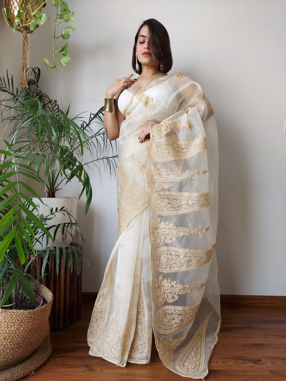 Off White Semi-Pure Organza Saree with Exquisite Lucknowi Work & Matching Blouse