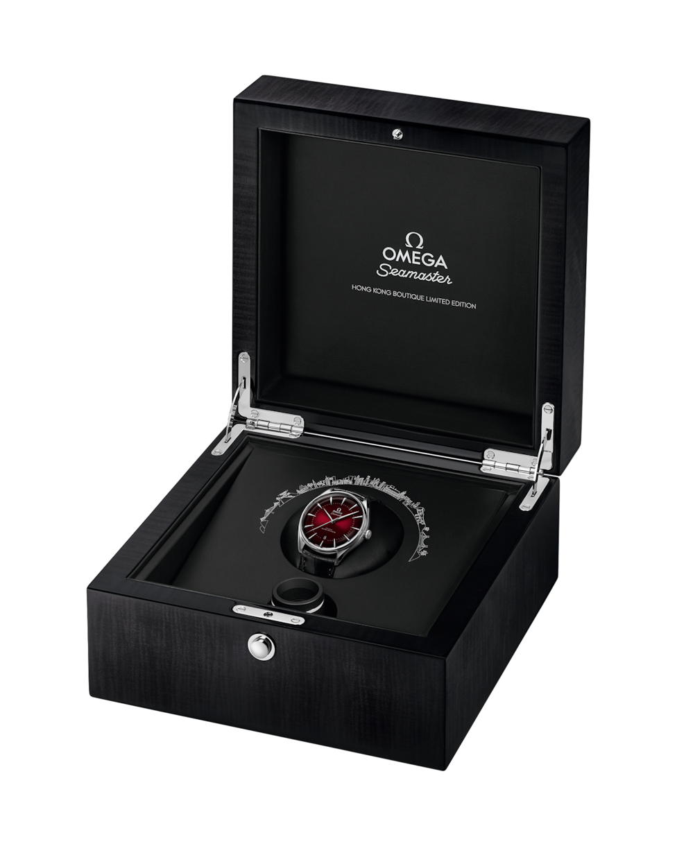 Omega Seamaster Red Dial Men 40MM