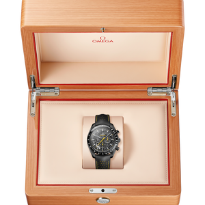 Omega Speedmaster Dark Side Of The Moon Black Dial Men 44.25MM