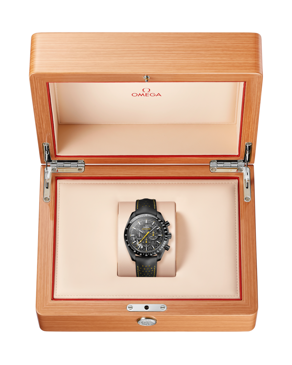 Omega Speedmaster Dark Side Of The Moon Black Dial Men 44.25MM
