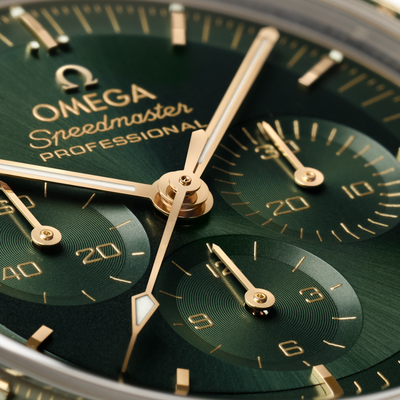 Omega Omega Speedmaster Moonwatch Professional Co‑Axial Master Chronometer Green Dial Men 42MM