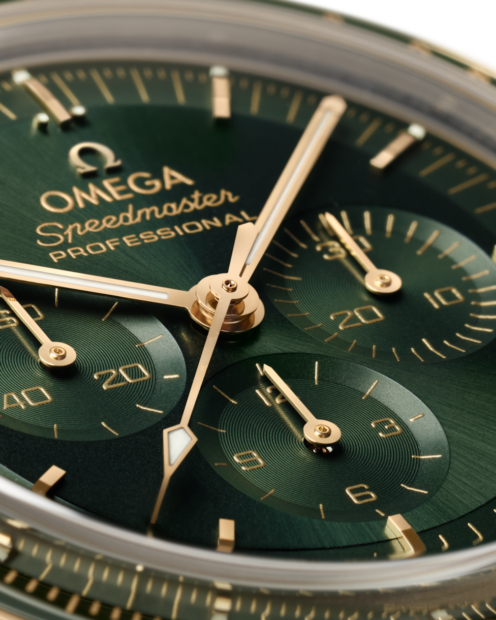 Omega Omega Speedmaster Moonwatch Professional Co‑Axial Master Chronometer Green Dial Men 42MM