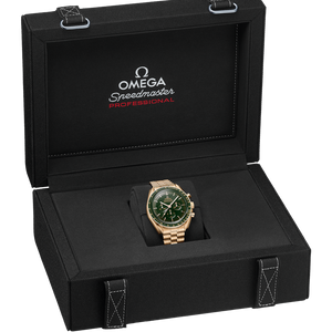 Omega Omega Speedmaster Moonwatch Professional Co‑Axial Master Chronometer Green Dial Men 42MM