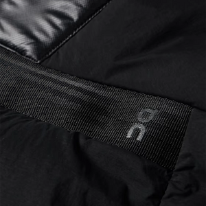 On Running Challenger Black Gilet