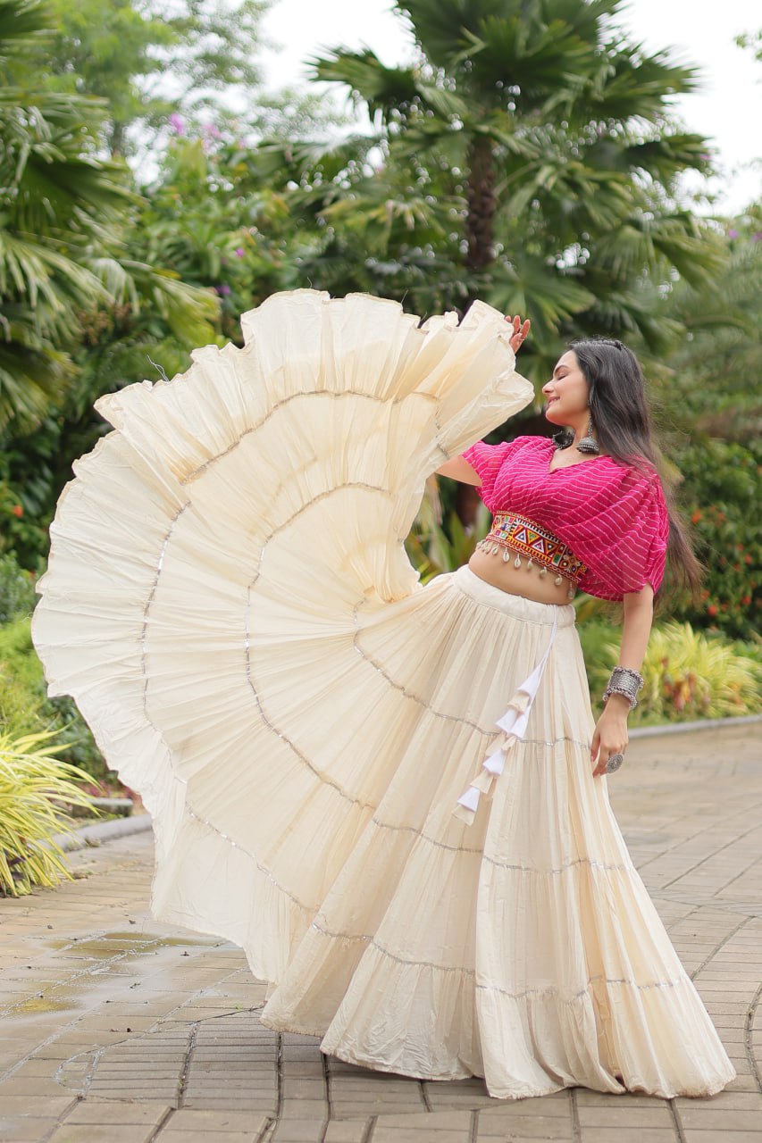 Magenta Elegant Lehenga with Leheriya Print Blouse