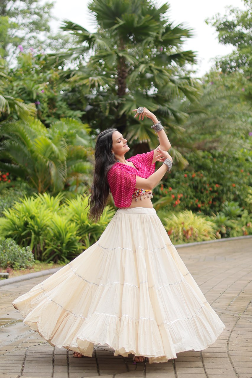 Magenta Elegant Lehenga with Leheriya Print Blouse