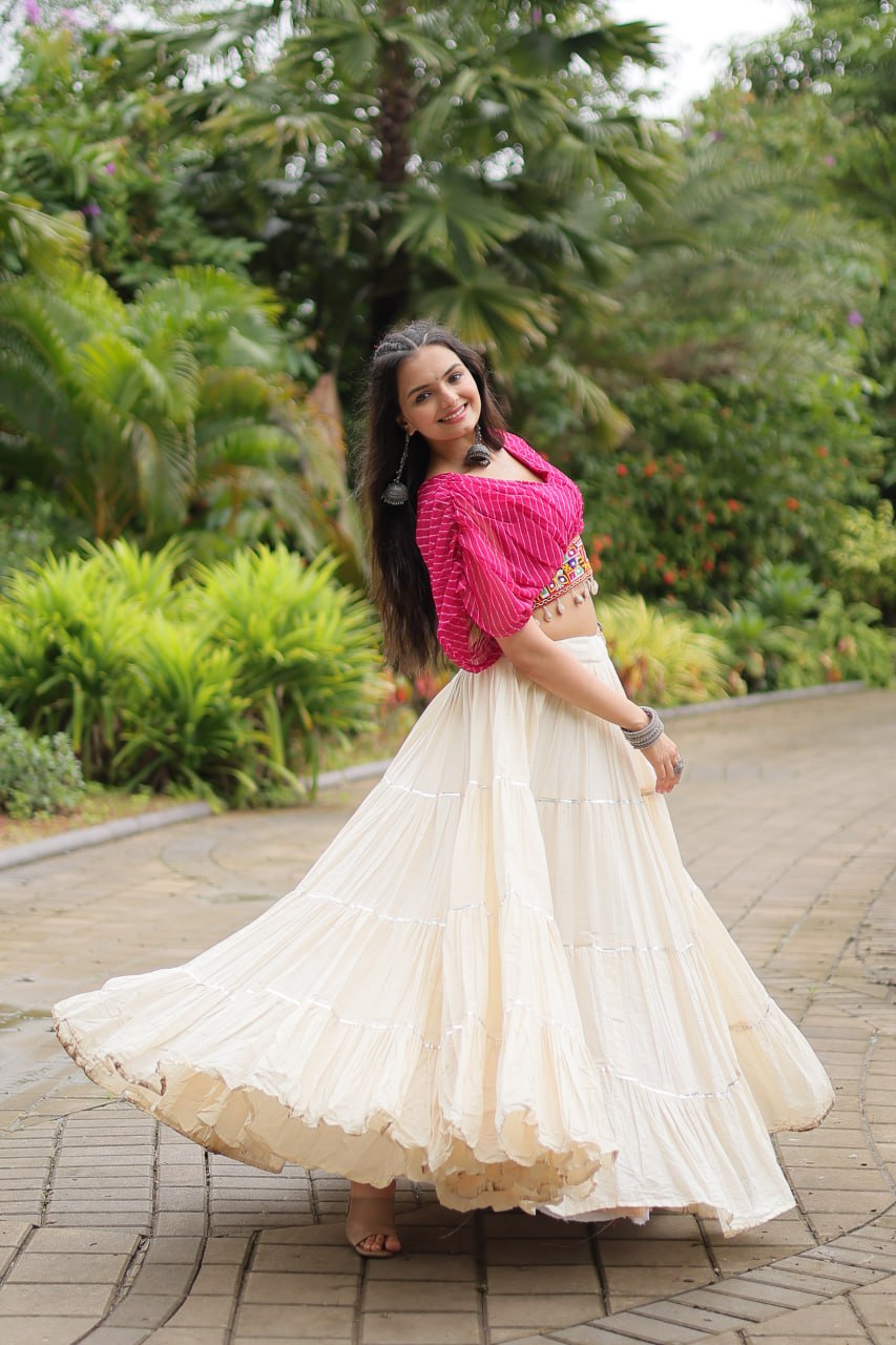 Magenta Elegant Lehenga with Leheriya Print Blouse