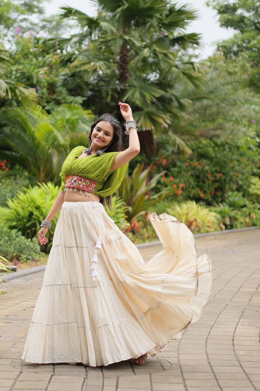 Green Elegant Lehenga with Leheriya Print Blouse
