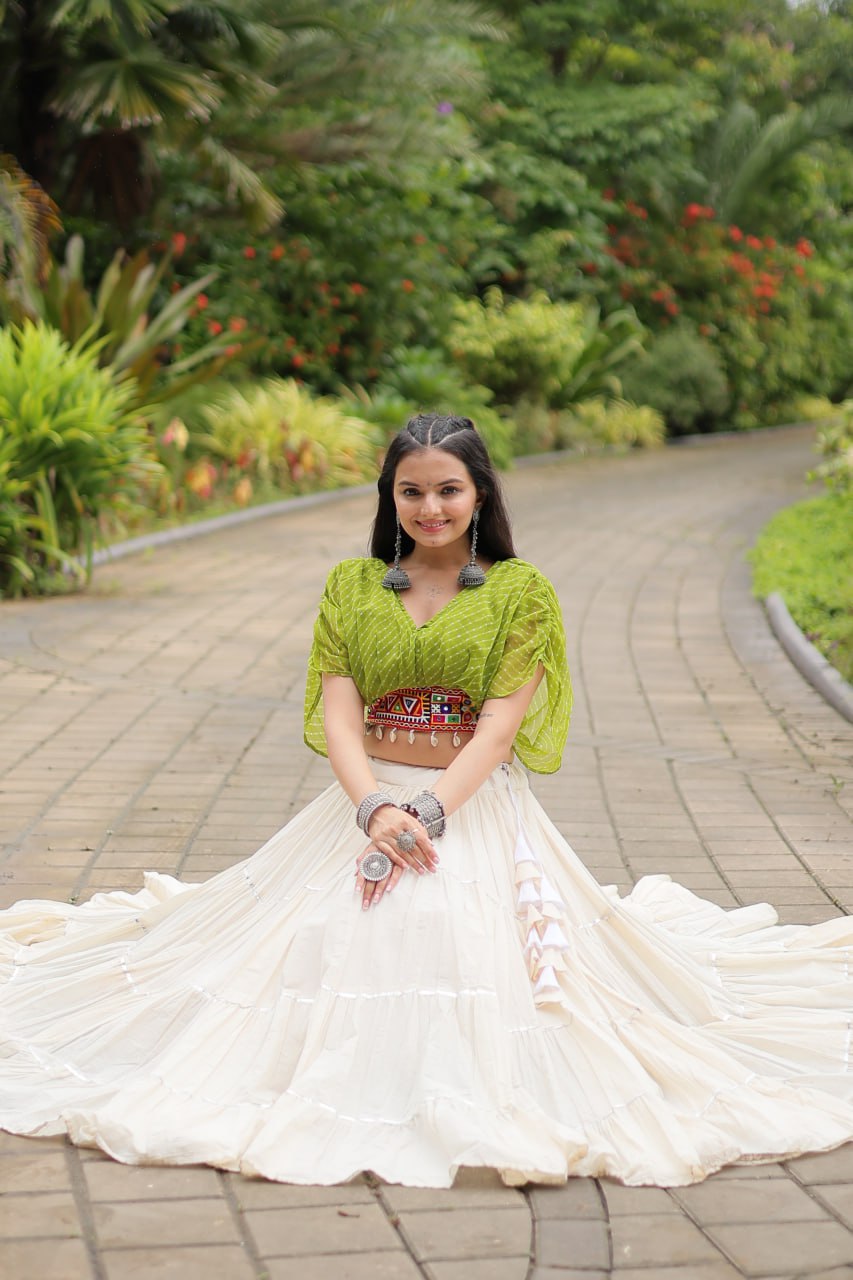 Green Elegant Lehenga with Leheriya Print Blouse