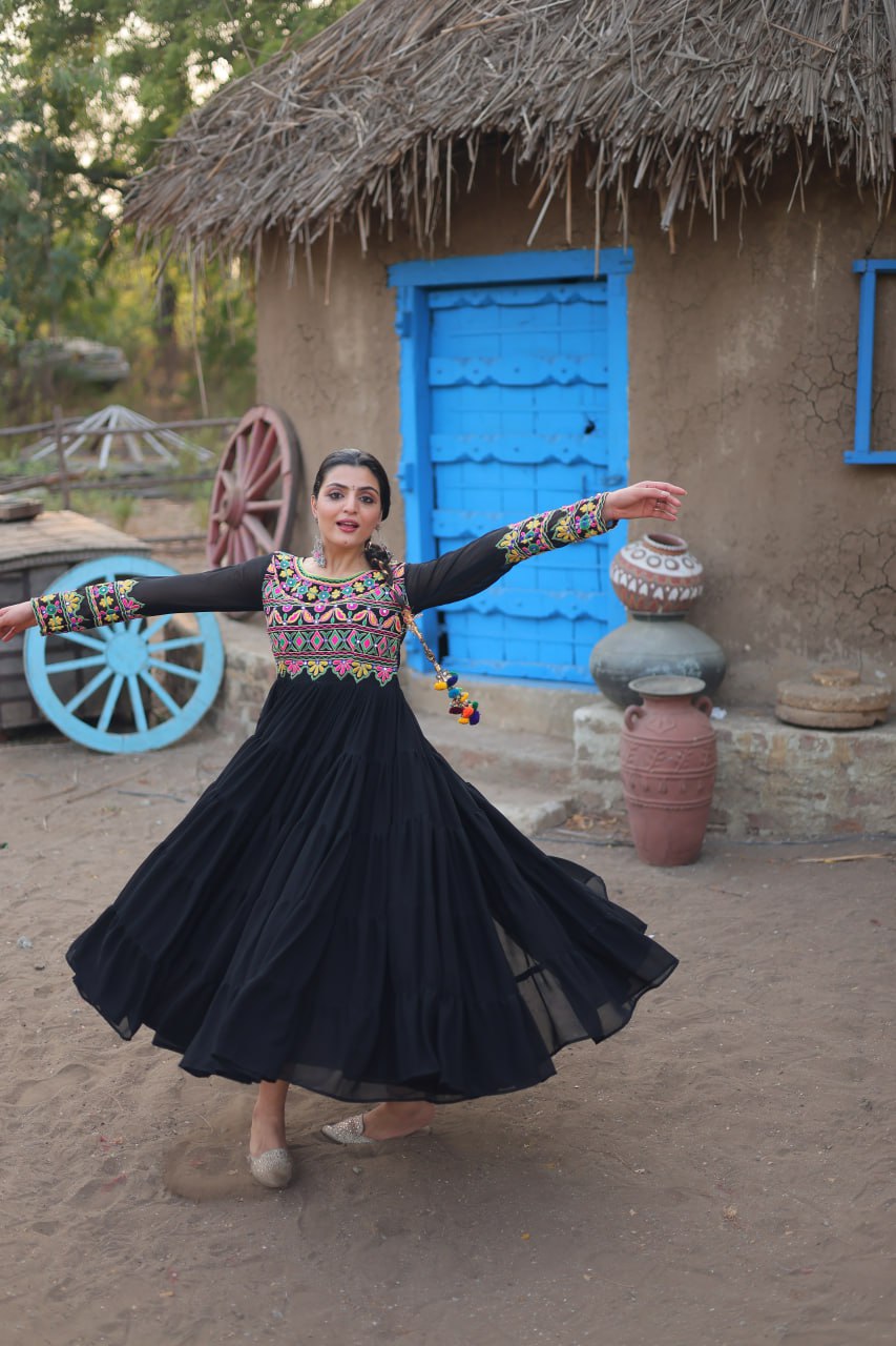 Black Elegant Faux Blooming Gown with Kutchi Gamthi Work