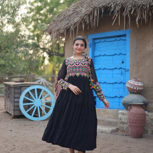 Black Elegant Faux Blooming Gown with Kutchi Gamthi Work