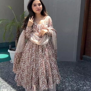 Vamika cotton suit set