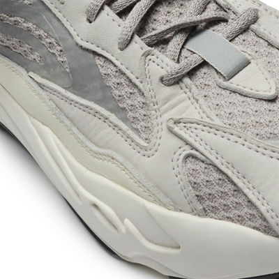 Preloved - Adidas Yeezy Boost 700 V2 Static