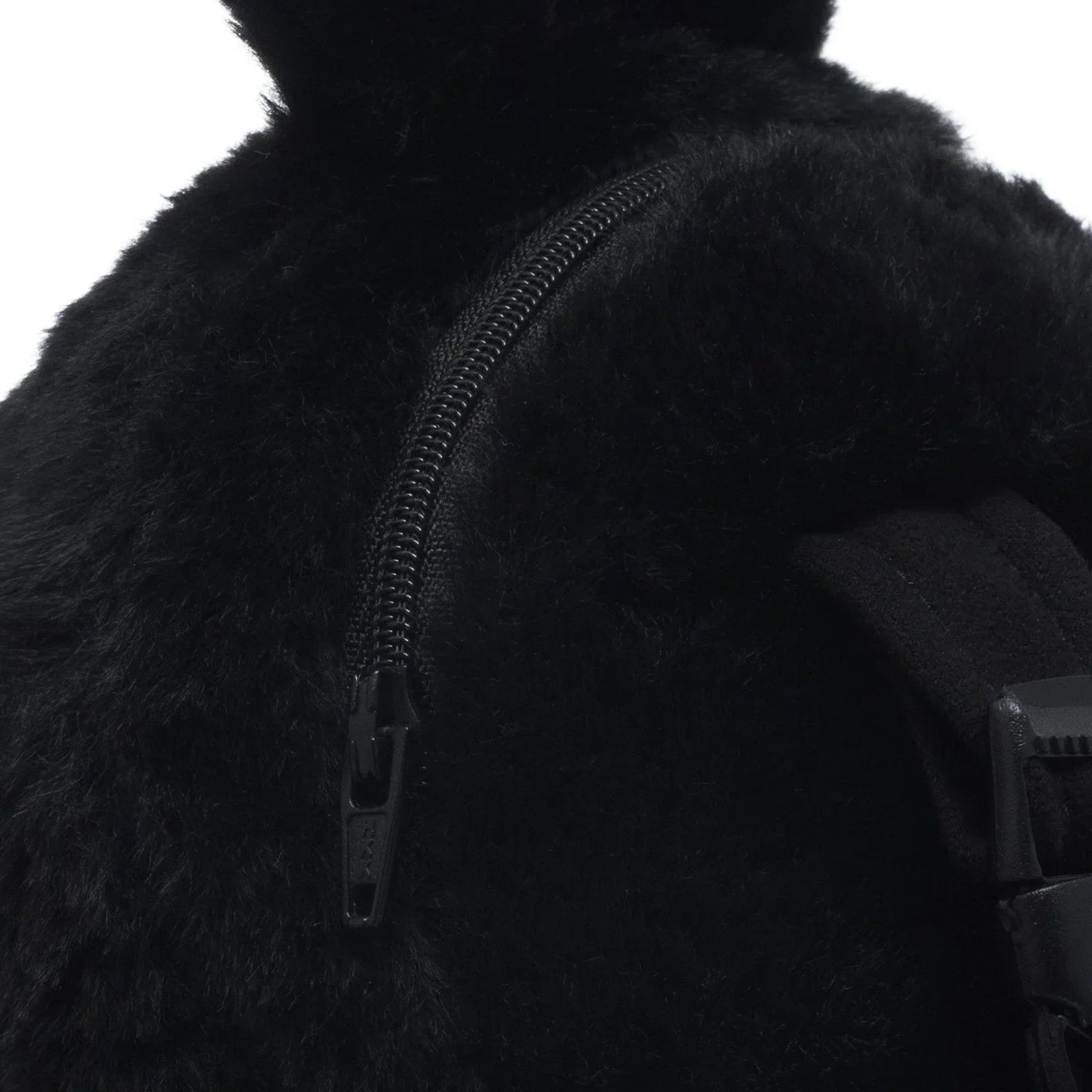 CHILL RABBIT CROSSING BAG - BLACK