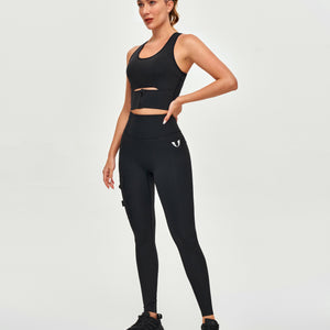 Scoop Neck Sports Bra - Black