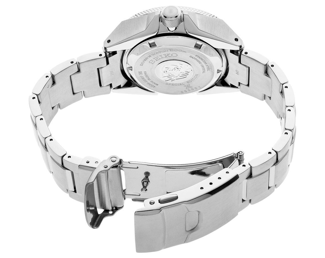 Seiko Prospex Blue Dial Men 43.8mm