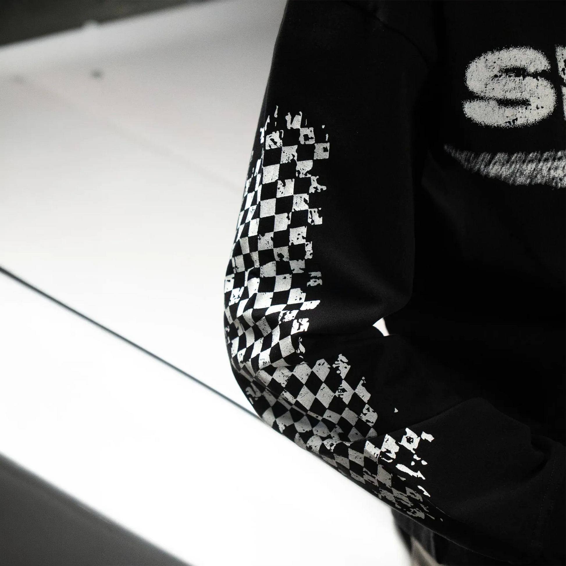 SIARR Chequered L/S Black T-Shirt