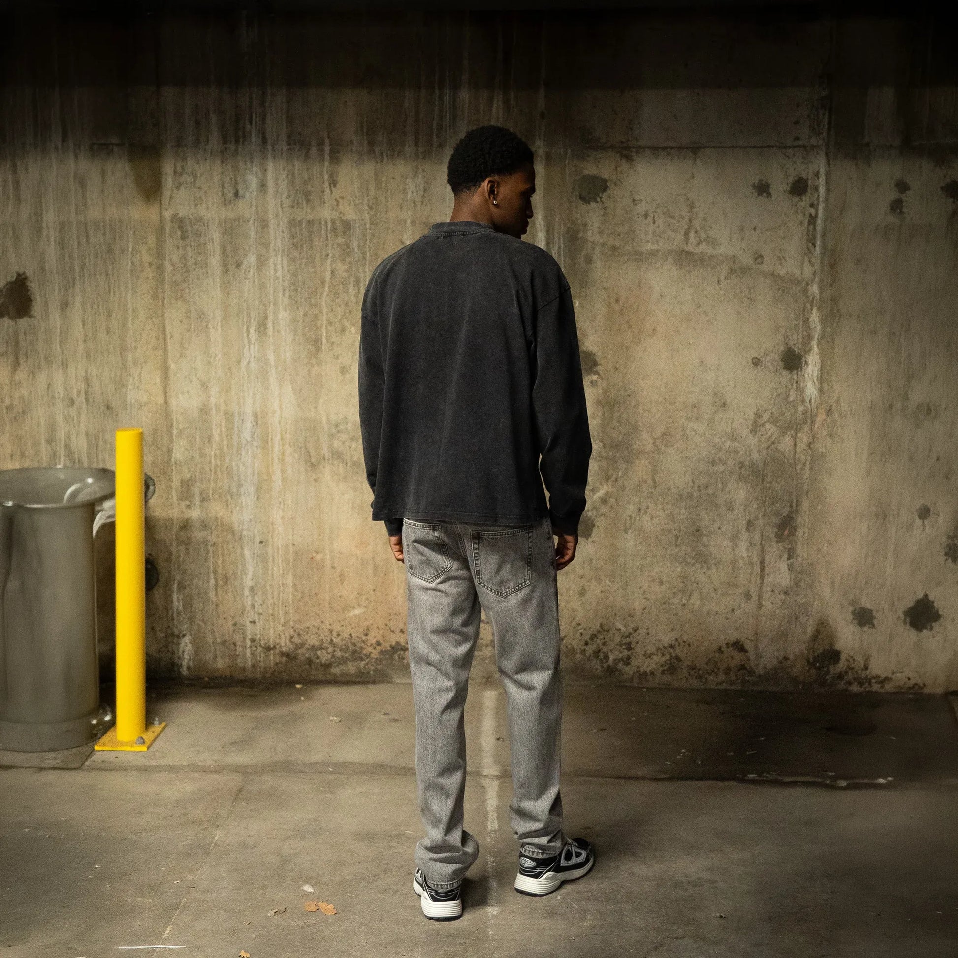 SIARR L/S Washed Black T-Shirt