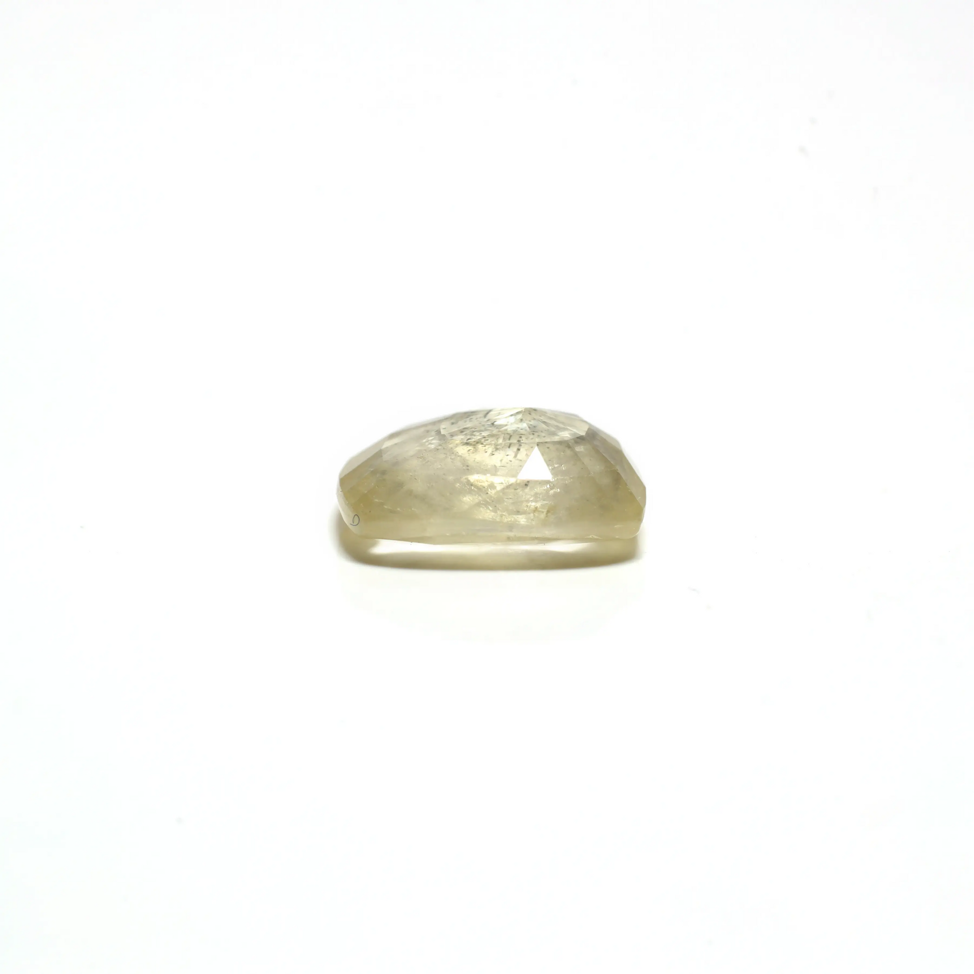 Yellow Sapphire - 3.45 Carat
