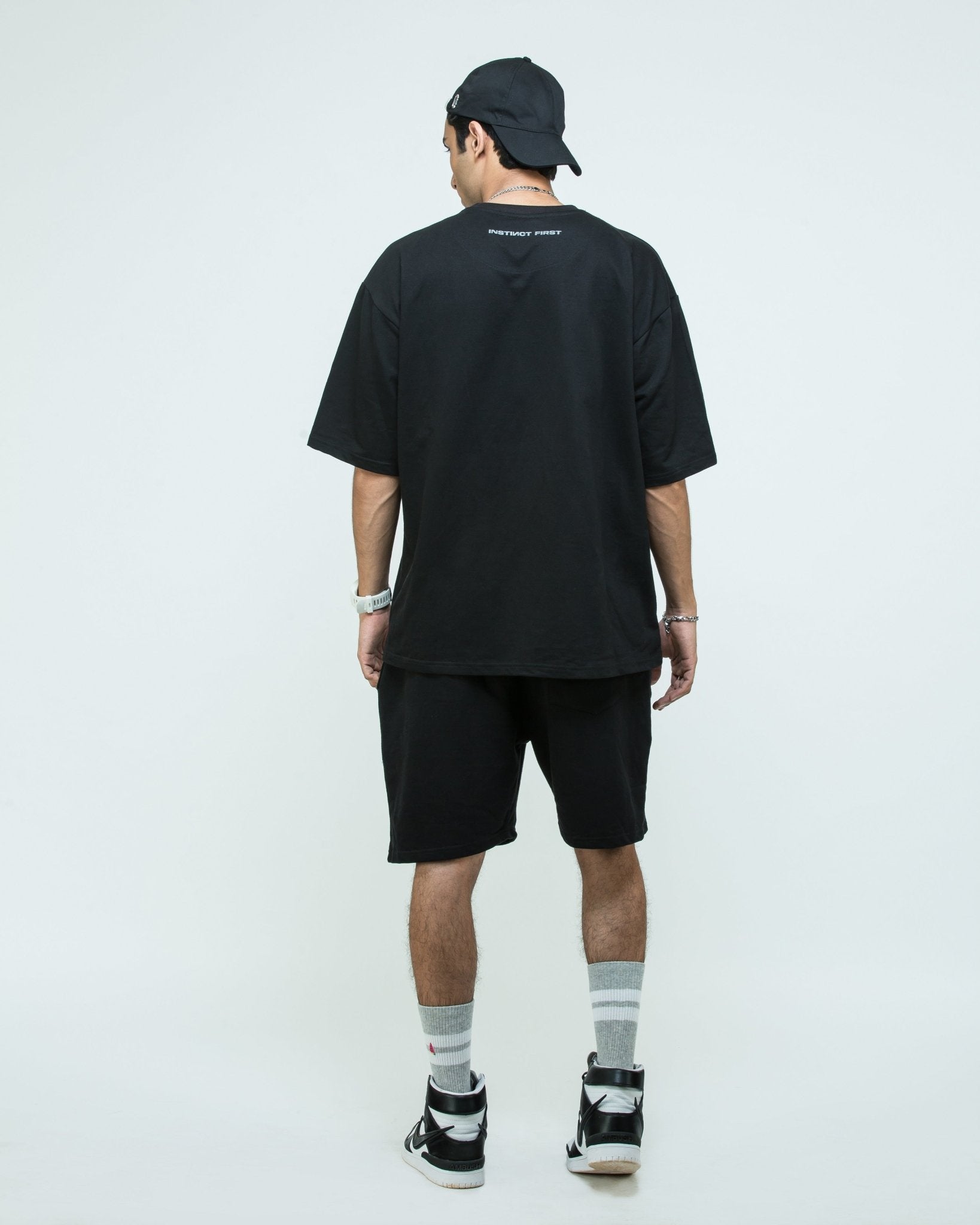 Oversized T-shirt - Bare Black