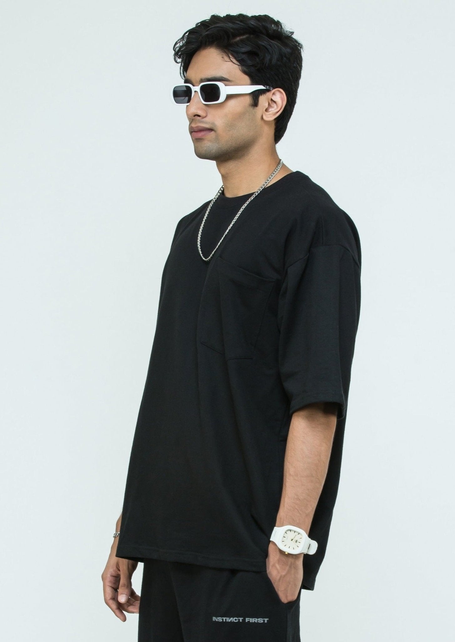 Oversized T-shirt - Bare Black