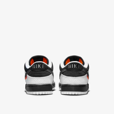 Nike SB Dunk Low 'Tightbooth'