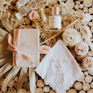 Trendy Minimalist Desert Wedding