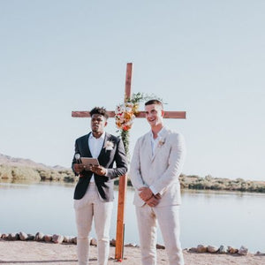 Trendy Minimalist Desert Wedding