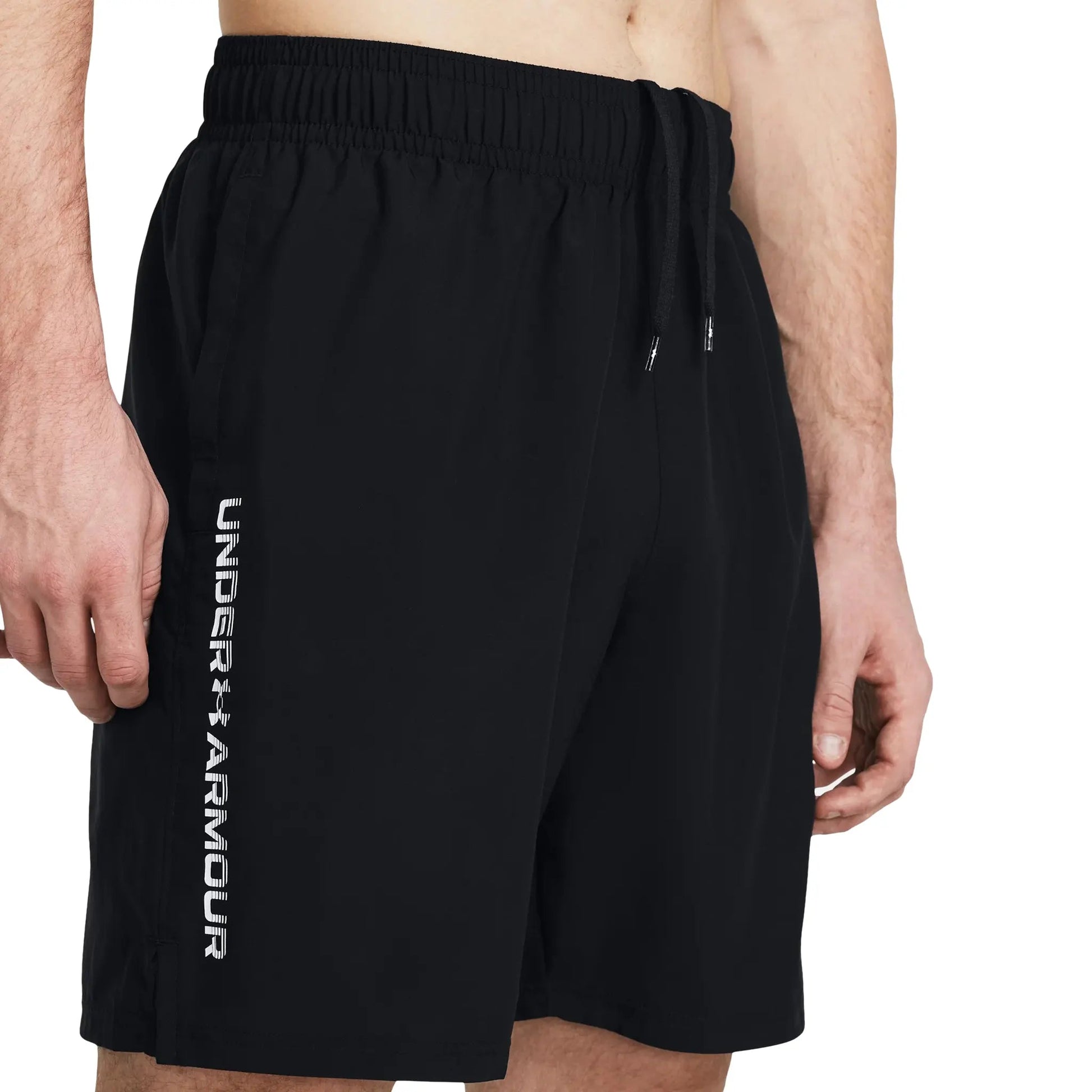 Under Armour UA Tech White Black T Shirt & Shorts