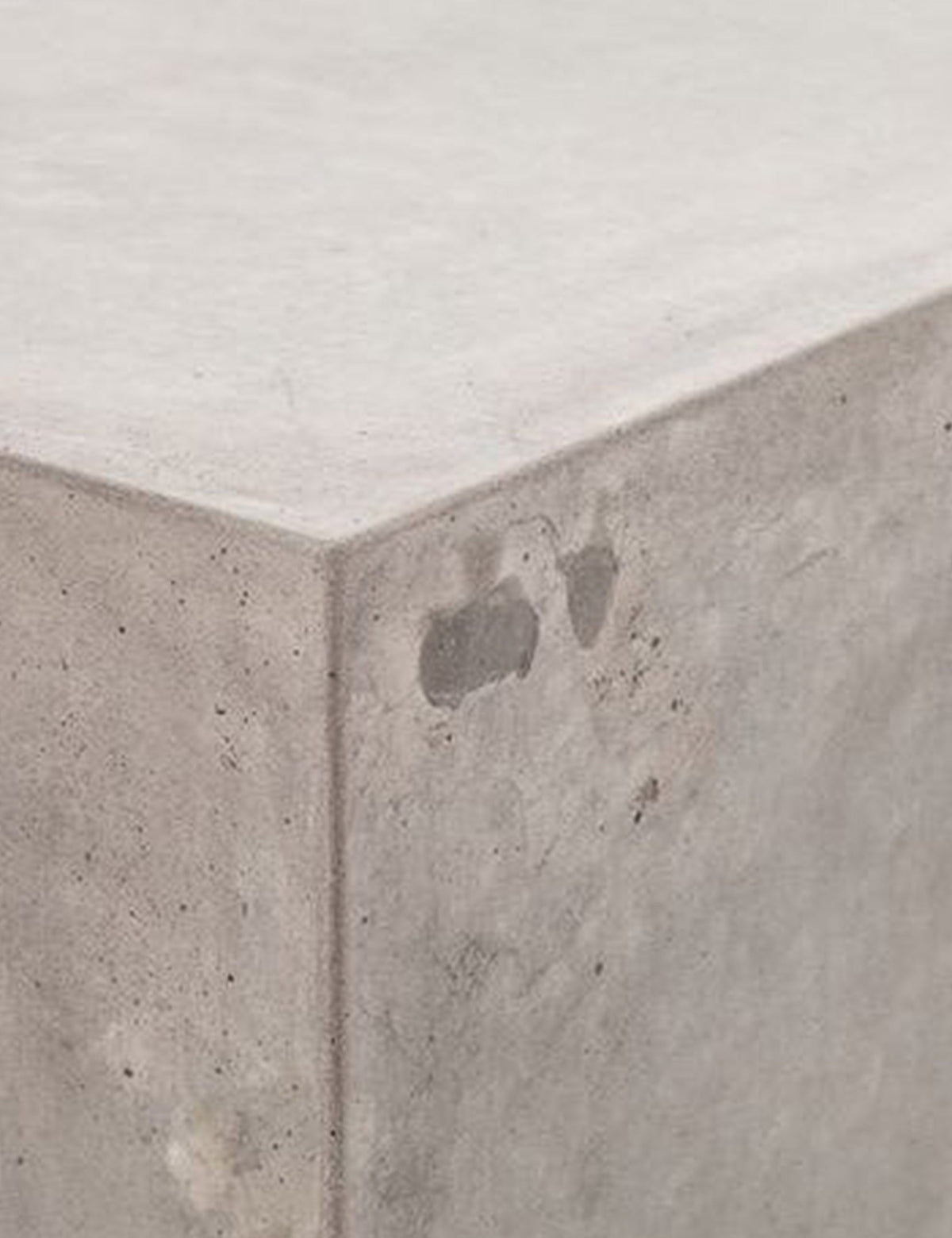 Gin Indoor / Outdoor Side Table