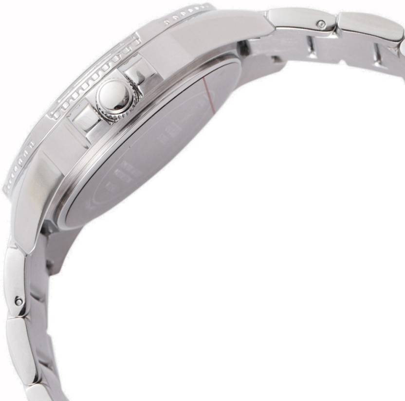 Guess Frontier Silver Dial Women 40mm