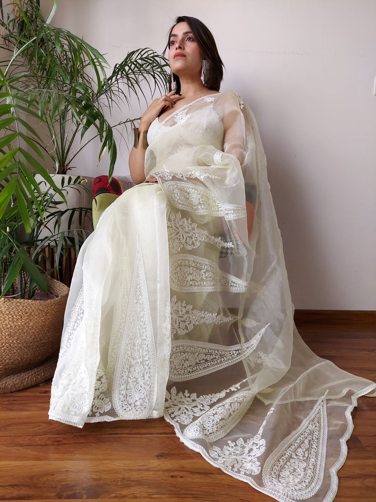 White Semi-Pure Organza Saree with Exquisite Lucknowi Work & Matching Blouse