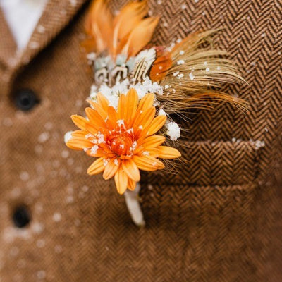 Snowy Orange DIY Wedding
