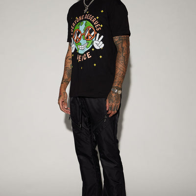 BlackTree Deserves PEACE Short Sleeve T-shirt