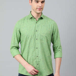 Men Green Standard Fit Printed Casual Shirt