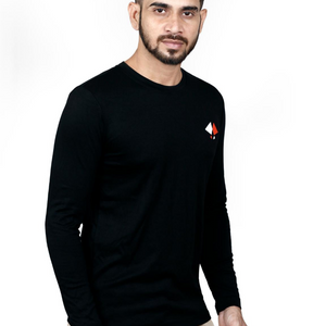 Solid Full Sleeves Slim Fit Crew Neck T-shirt..