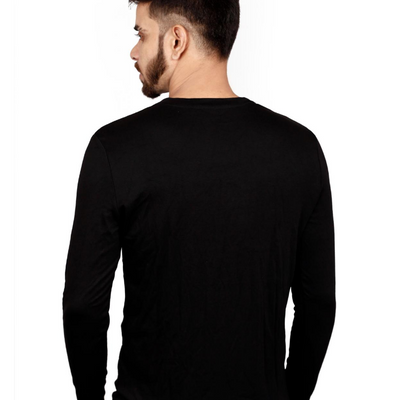 Solid Full Sleeves Slim Fit Crew Neck T-shirt..