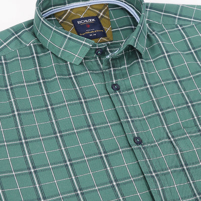 Men Green Standard Fit Checkered Casual Shirt